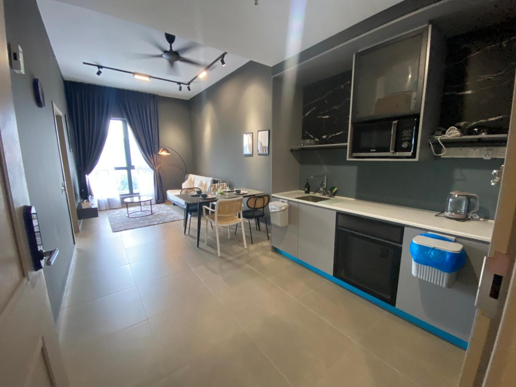 One Utama 3km Away Cozy 2 Apartment